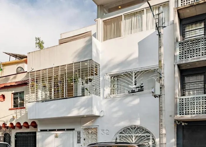 Luxury 5-suite House With Terraces In Condesa Mexico City