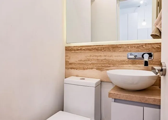 Luxury 5-suite House With Terraces In Condesa